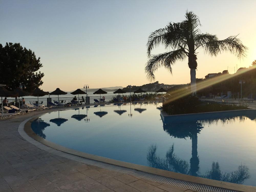 Hotel Golden Sun Finikounta Exterior foto